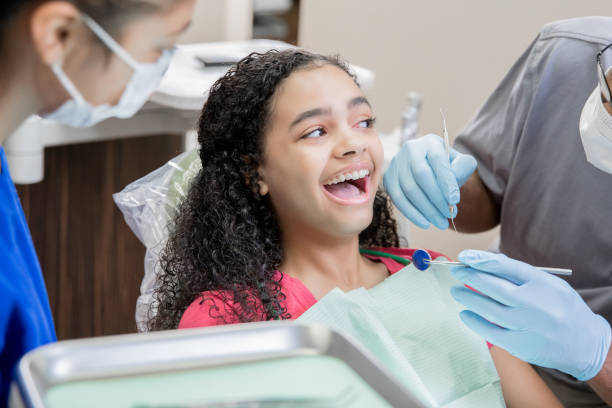 Best Emergency Denture Repair in Hooks, TX